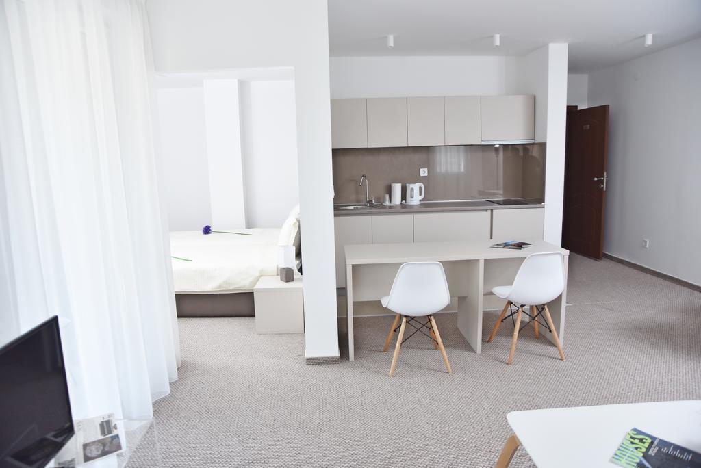Kozle City Apartments Skopje Buitenkant foto