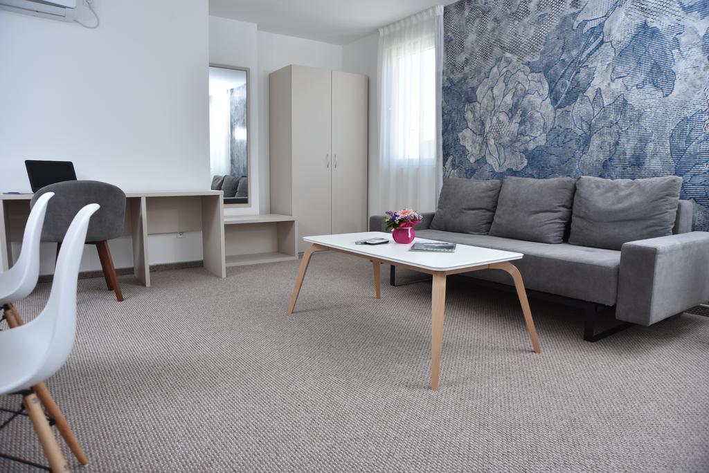 Kozle City Apartments Skopje Buitenkant foto
