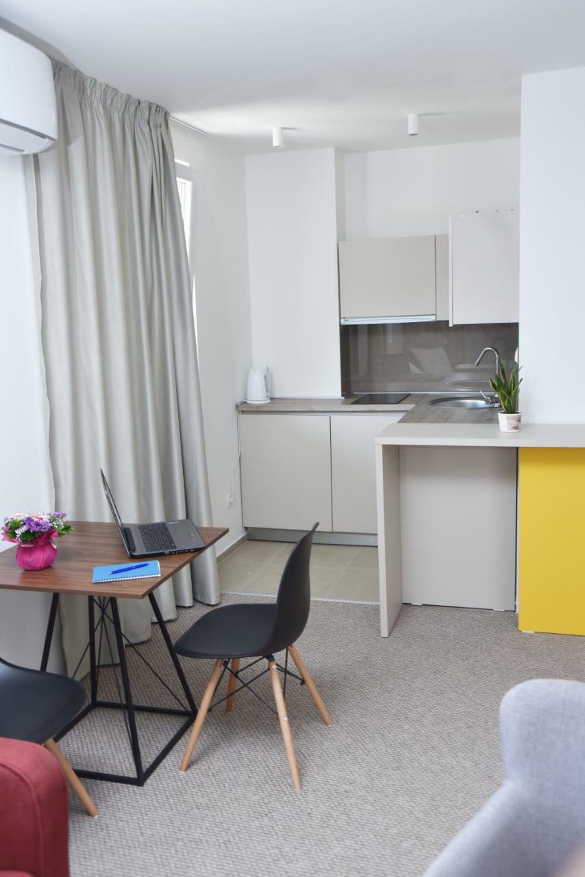 Kozle City Apartments Skopje Buitenkant foto