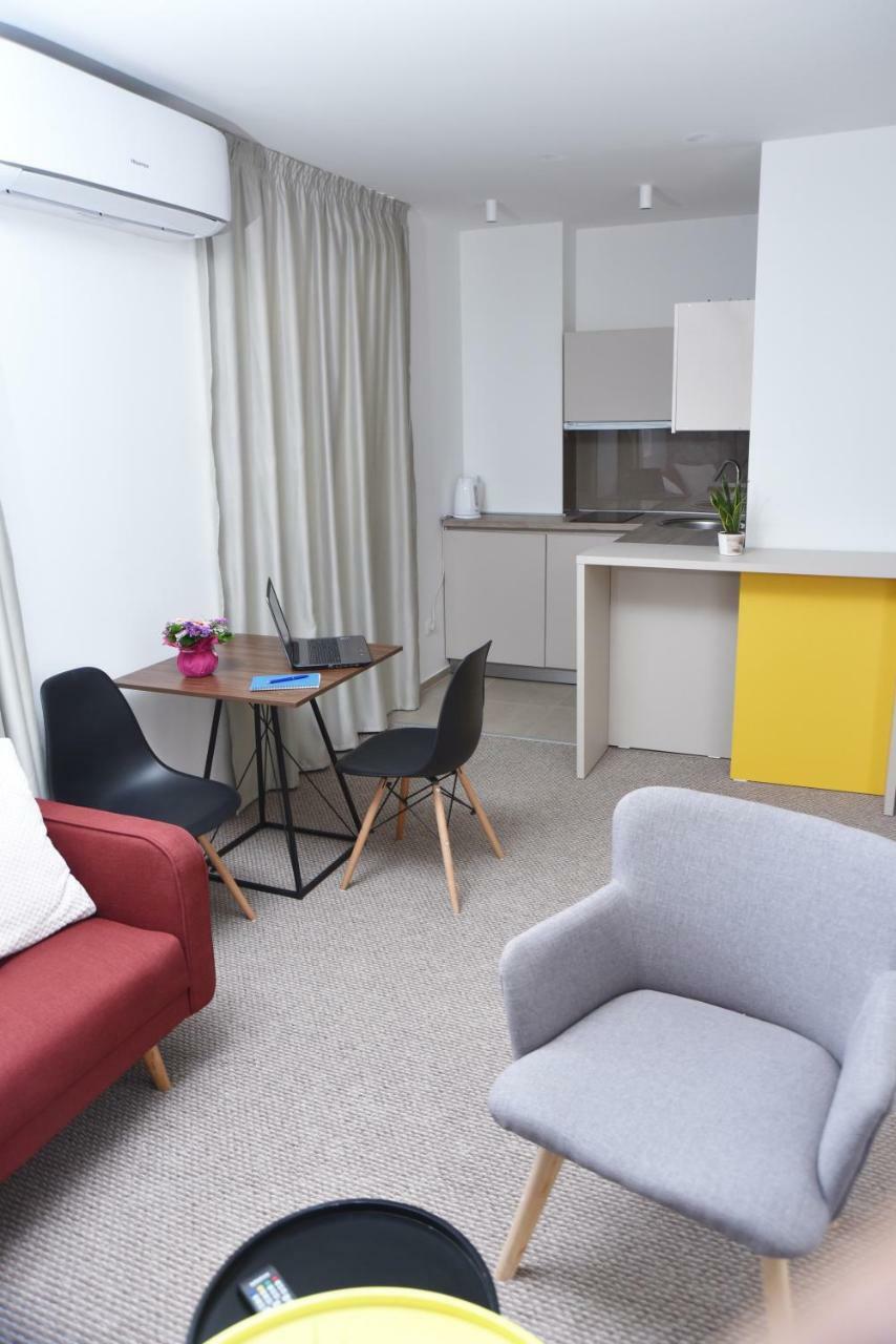 Kozle City Apartments Skopje Buitenkant foto